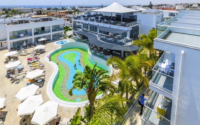 CIPRU 725 EURO / PERS PLECARE DIN BUCURESTI 03.06 -Tasia Maris Oasis Hotel, demipensiune