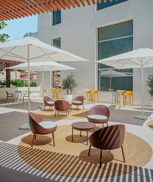 Sejur in Spania / Costa del Azahar: 440 euro cazare 5 nopti cu demipensiune+ transport avion+ toate taxele