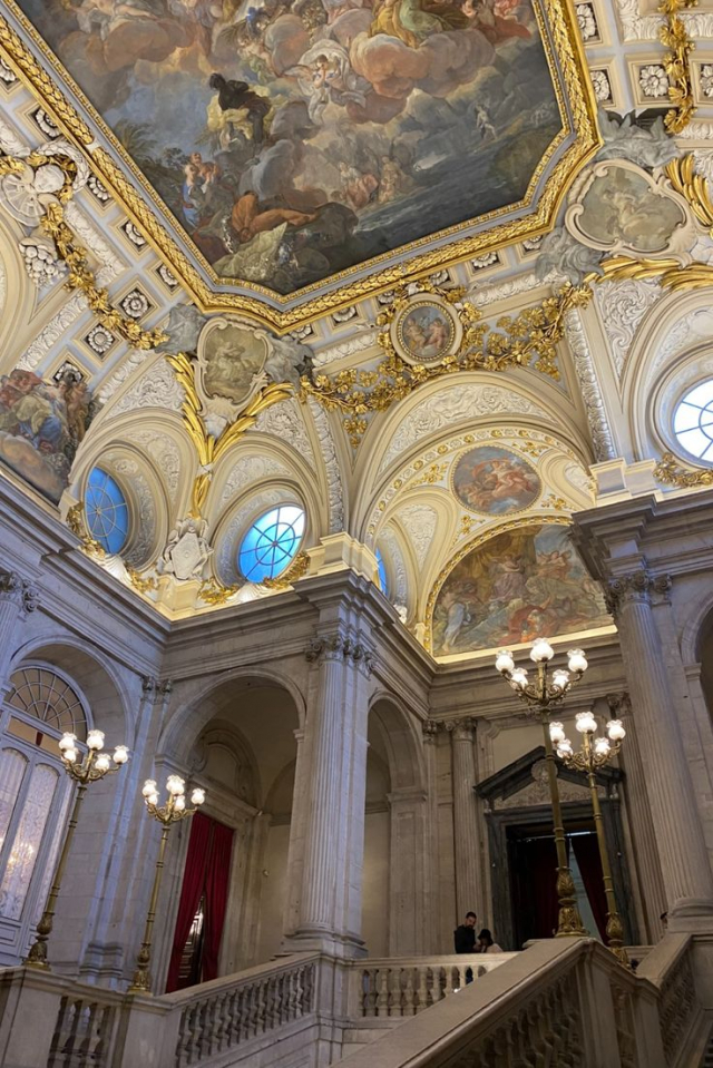 💃 De la Gaudí la Gran Vía: Aventură în Barcelona &amp; Madrid ✨ circuit individual cu zbor din București