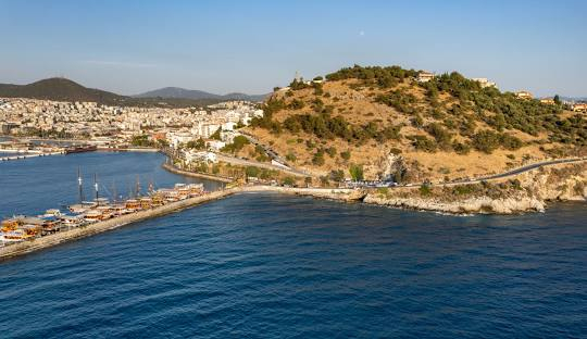 DE LA TROIA LA ISTANBUL SI PLAJA IN KUSADASI, AUTOCAR DIN BUCURESTI, LA HOTEL DE 4*, LA TARIFUL DE 535 EURO/PERS, DEMIPENSIUNE!