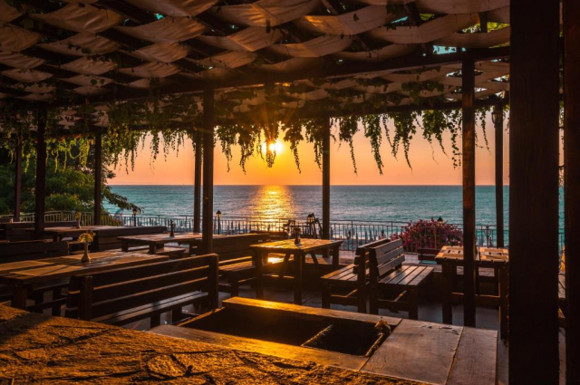 Last minute Paste litoral Bulgaria , 140 €, 3 nopti la 4* cu all inclusive