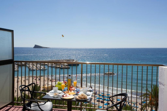 ULTRA LAST MINUTE PE PLAJA  BENIDORM 3*** CASUAL POP ZBOR DIN CLUJ NAPOCA CU TAXE INCLUSE