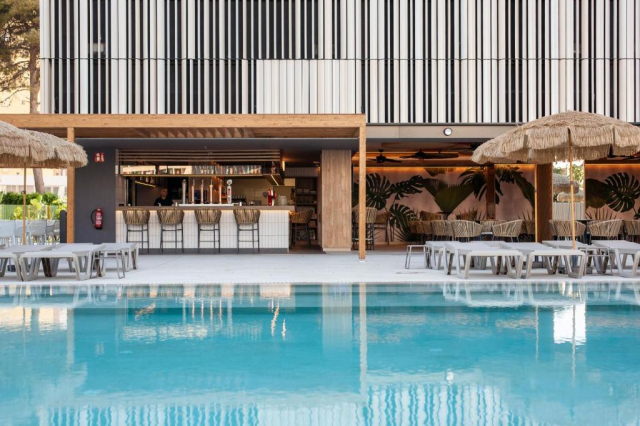 ULTRA LAST MINUTE PE PLAJA BENIDORM 4**** DEMIPENSIUNE PRIMAVERA ZBOR DIN CLUJ NAPOCA CU TAXE INCLUSE