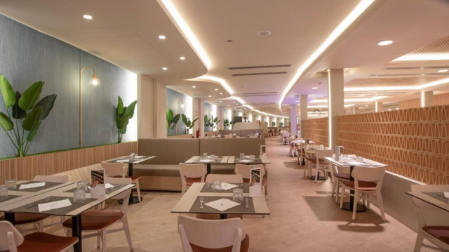 Sejur in Benidorm: 475 euro cazare 7 nopti cu demipensiune+ transport avion+ toate taxele