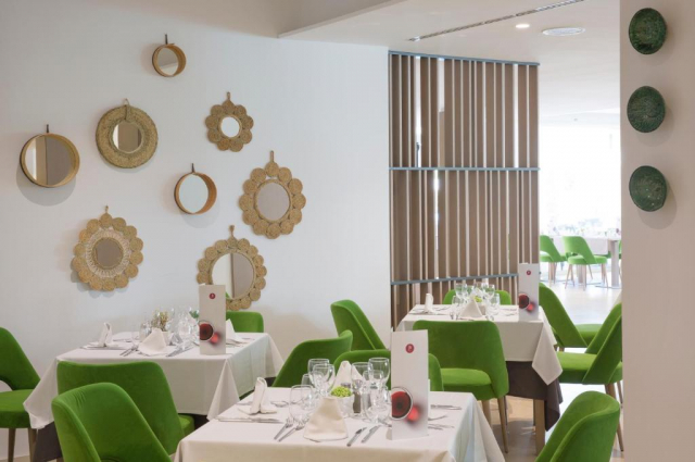 ULTRA LAST MINUTE PALMA DE MALLORCA 4****DEMIPENSIUNE JS ALCUDI MAR ZBOR DIRECT DIN OTOPENI CU TAXE INCLUSE