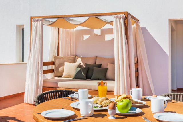 ULTRA LAST MINUTE PLAJA PORTUGALIA 4**** THE PATHIO SUITES ALL INCLUSIVE ZBOR DIN OTOPENI CU TAXE INCLUSE