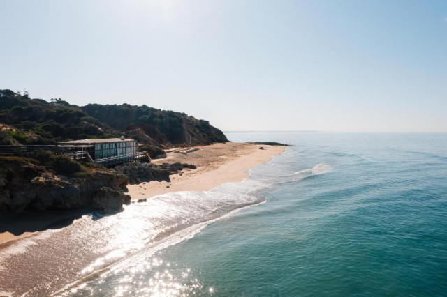 ULTRA LAST MINUTE PLAJA PORTUGALIA 4**** THE PATHIO SUITES ALL INCLUSIVE ZBOR DIN OTOPENI CU TAXE INCLUSE