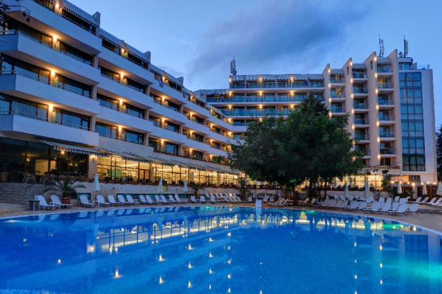 RUSALII NISIPURILE DE AUR  MIRABELLE HOTEL  125 EURO/PERS PLECARE 29.05