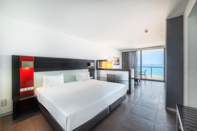 ULTRA LAST MINUTE 1 MAI PLAJA PORTUGALIA 4**** DEMIPENSIUNE RR HOTEL DA ROCA  ZBOR DIN OTOPENI CU TAXE INCLUSE