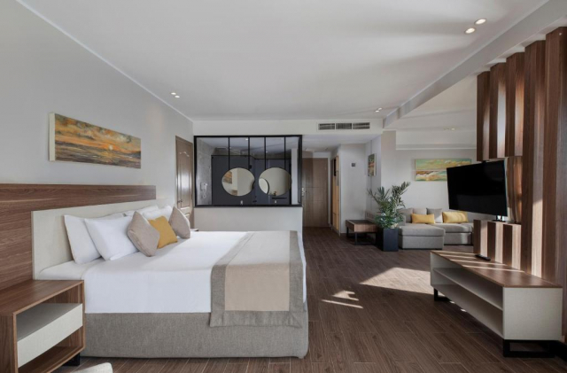 ULTIMELE LOCURI HURGHADA, AVION DIN BUCURESTI, LA HOTEL PYRAMISA BEACH 5*, LA TARIFUL DE 645 EURO/PERS, ALL INCLUSIVE!