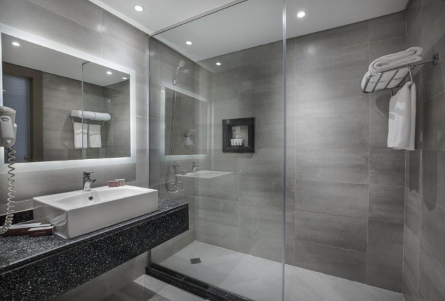 ULTIMELE LOCURI HURGHADA, AVION DIN BUCURESTI, LA HOTEL PYRAMISA BEACH 5*, LA TARIFUL DE 645 EURO/PERS, ALL INCLUSIVE!