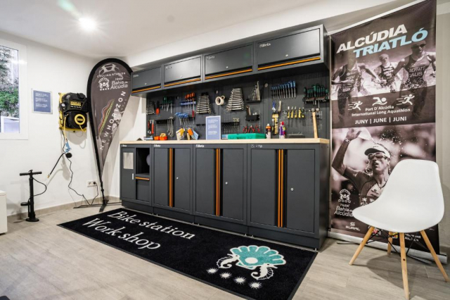 ULTRA LAST MINUTE PLAJA MALLORCA 4****DEMIPENSIUNE BAHIA ALCUDIA  ZBOR CLUJ NAPOCA CU TAXE INCLUSE