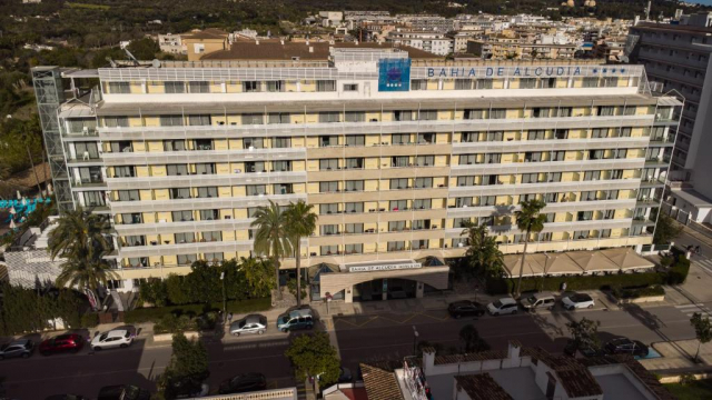 ULTRA LAST MINUTE PLAJA MALLORCA 4****DEMIPENSIUNE BAHIA ALCUDIA  ZBOR CLUJ NAPOCA CU TAXE INCLUSE