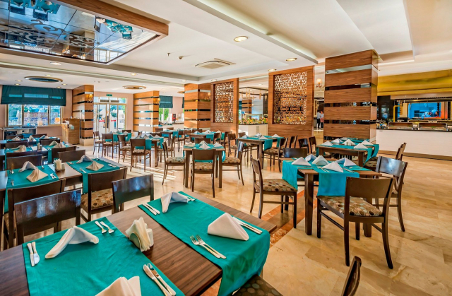 1 mai in Antalya: 335 euro cazare 7 nopti cu All inclusive+ transport avion+ toate taxele 