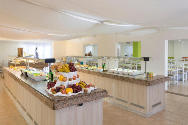 ULTRA LAST MINUTE PLAJA MALLORCA 3*** ALL INCLUSIVE CABOT TORREBLANCA ZBOR DIN OTOPENI CU TAXE INCLUSE