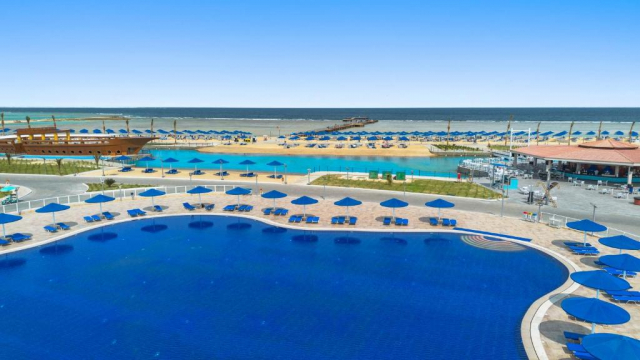Sejur in Hurghada: 500 euro cazare 7 nopti cu All inclusive+ transport avion+ toate taxele 