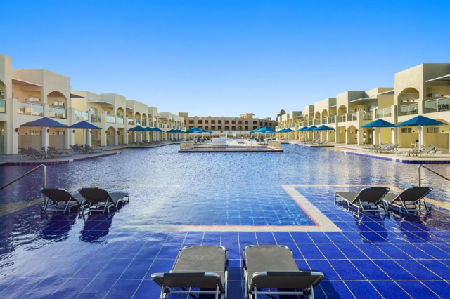 Sejur in Hurghada: 500 euro cazare 7 nopti cu All inclusive+ transport avion+ toate taxele 