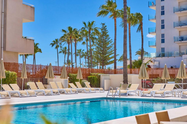ULTRA LAST MINUTE PALMA DE MALLORCA 4**** DEMIPENSIUNE UNIVERSAL BIKINI ZBOR DIN OTOPENI CU TAXE INCLUSE