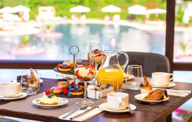 1 mai cu All inclusive la hotel Barcelo Royal Beach 5* 