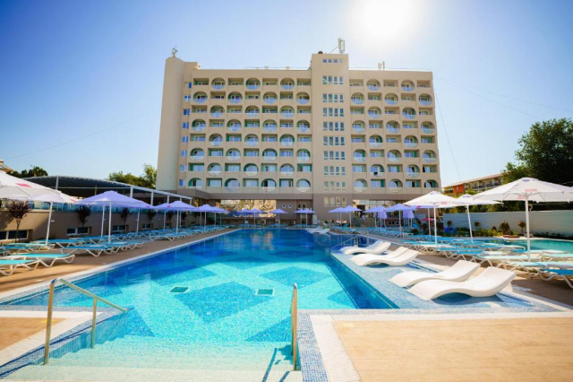 1 mai in Eforie Nord la Bacolux Koralio 4* 