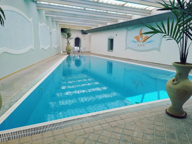 1 mai in Ischia: 560 euro cazare 7 nopti cu mic dejun+ transport avion+ toate taxele