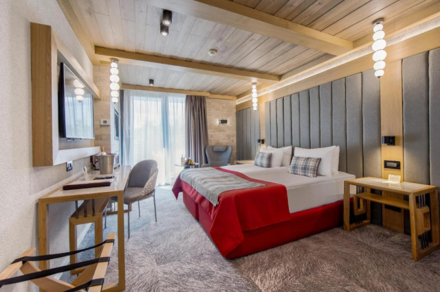 1 mai in Poiana Brasov la hotel Alpin 4* 