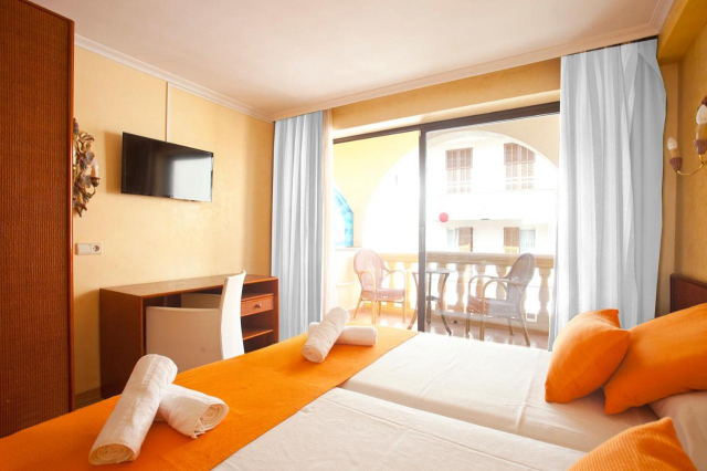 ULTRA LAST MINUTE PLAJA MALLORCA 3*** DEMIPENSIUNE  MIX PEYMAR  ZBOR DIN OTOPENI CU TAXE INCLUSE