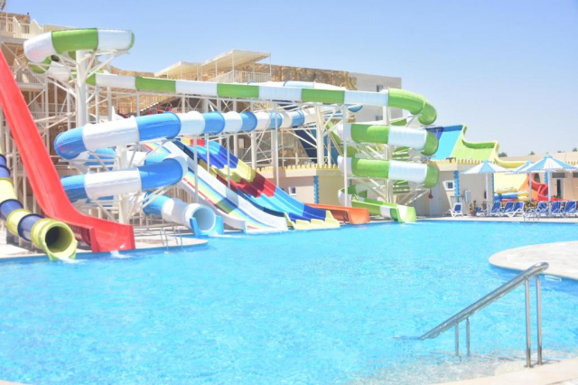 03.05 pachet Hurghada  7 nopti cu zbor din Bucuresti , 292 € all inlusive , taxe incluse
