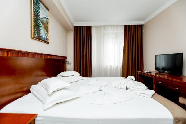 1 mai in Baile Herculane la Jojo Imperial Resort 4* 