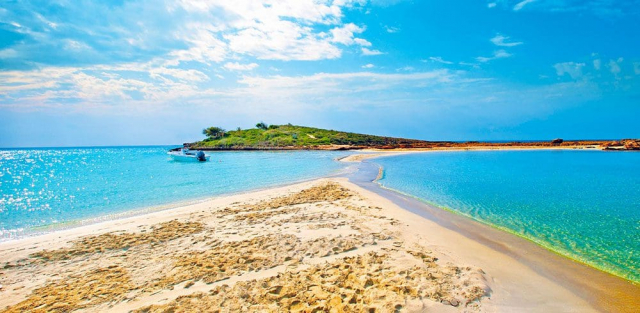 Sejur de 4 nopti la plaja in Ayia Napa la doar 240 euro ,avion din Timisoara!!!Ultimele locuri