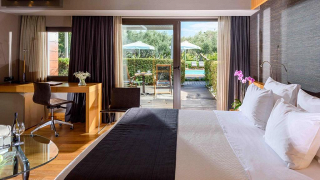 1 mai in Alexandroupoli la Alexander Beach Hotel 5* 