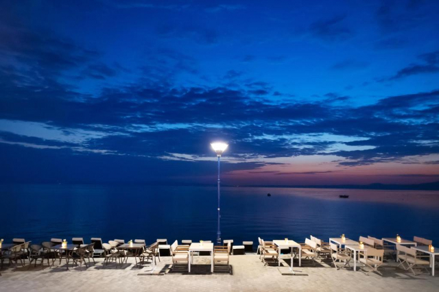 1 mai in Halkidiki la Sea Level Hotel 4* 