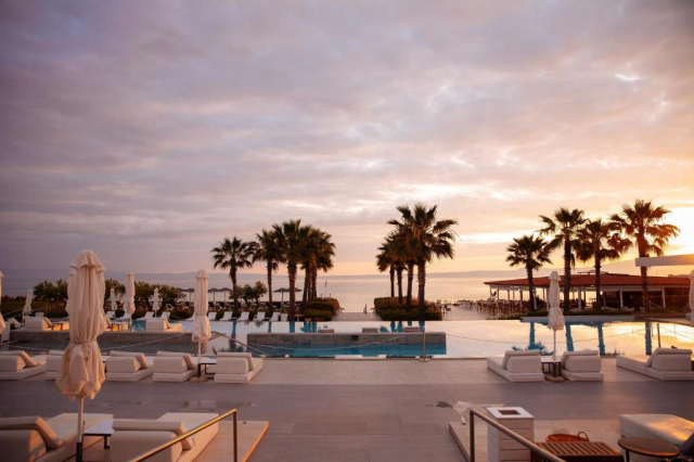 1 mai in Halkidiki la Domes Noruz 5* 