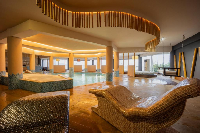 1 mai in Thassos la Blue Dream Palace 5* 