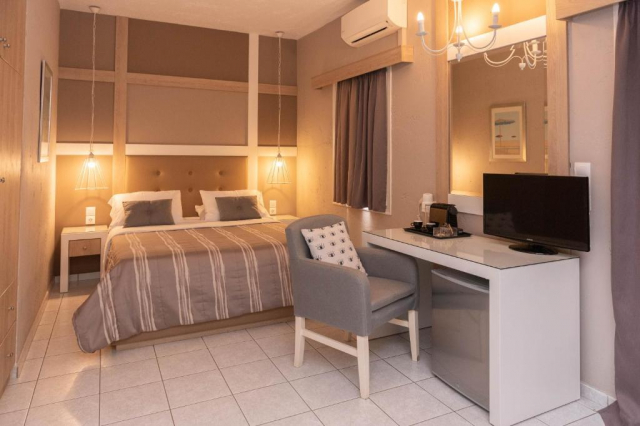 Sejur in Creta: 345 euro cazare 7 nopti cu mic dejun+ transport avion+ toate taxele