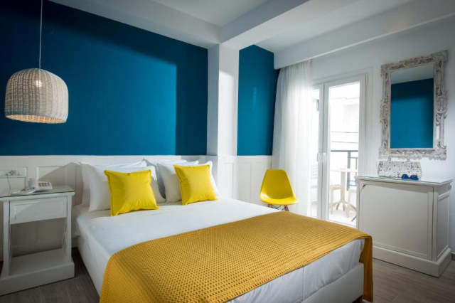 Sejur in Creta: 500 euro cazare 7 nopti cu demi pensiune+ transport avion+ toate taxele