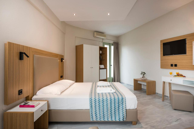 Sejur in Creta: 540 euro cazare 7 nopti cu All inclusive+ transport avion+ toate taxele