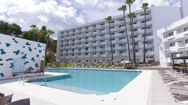 ULTRA LAST MINUTE MALAGA 7 NOPTI CAZARE CU DEMIPENSIUNE 4****BLUESEA ANDALUS ZBOR DIN OTOPENI CU TAXE INCLUSE