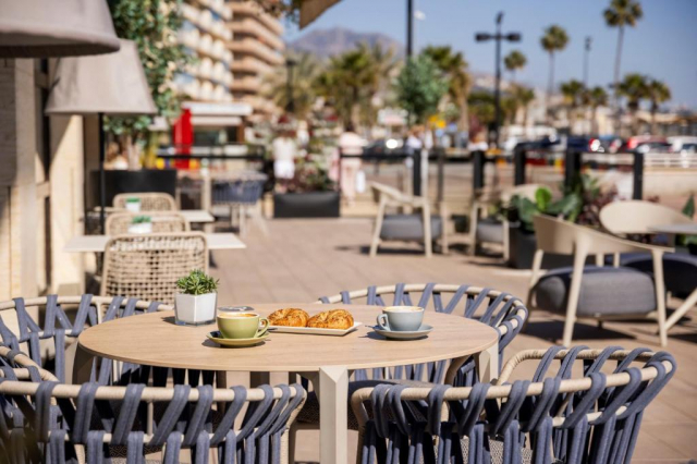 ULTRA LAST MINUTE MALAGA 7 NOPTI CAZARE CU DEMIPENSIUNE 4****ILUNION FUENGIROLA ZBOR DIN CLUJ NAPOCA CU TAXE INCLUSE