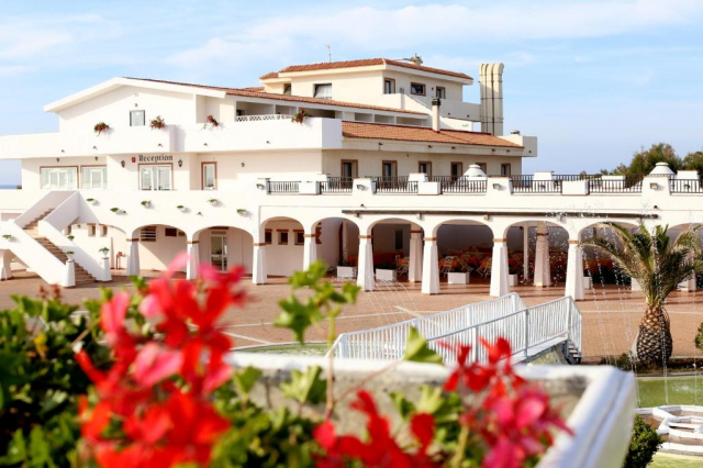 ULTRA LAST MINUTE SARDINIA 4****PENSIUNE COMPLETA ACQUA DI MARE ZBOR DIN OTOPENI CU TAXE INCLUSE