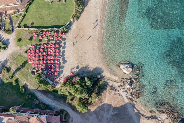 ULTRA LAST MINUTE SARDINIA 4****DEMIPENSIUNE CLUB ESSE POSADA ZBOR DIN OTOPENI CU TAXE INCLUSE