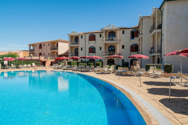ULTRA LAST MINUTE SARDINIA 4****DEMIPENSIUNE CLUB ESSE POSADA ZBOR DIN OTOPENI CU TAXE INCLUSE
