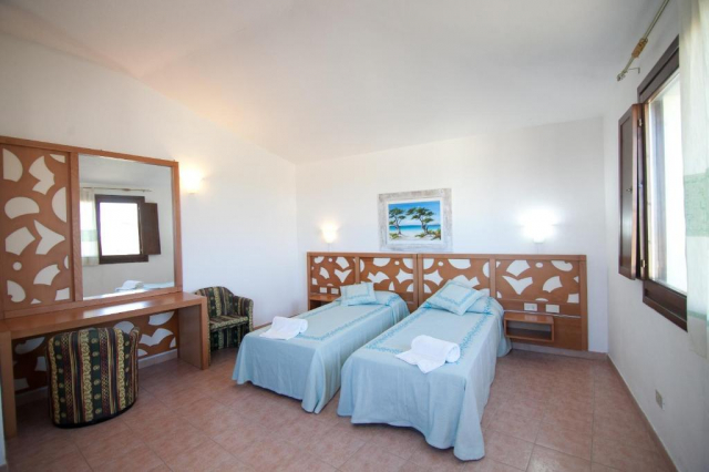 ULTRA LAST MINUTE SARDINIA CLUB ESSE GALURA BEACH  ZBOR DIN OTOPENI CU TAXE INCLUSE