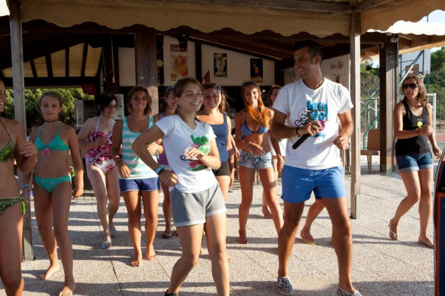 ULTRA LAST MINUTE SARDINIA CLUB ESSE GALURA BEACH  ZBOR DIN OTOPENI CU TAXE INCLUSE
