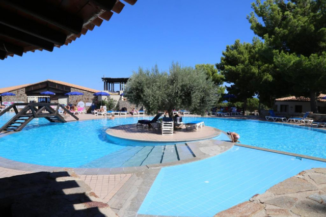 ULTRA LAST MINUTE SARDINIA 4****PENSIUNE COMPLETA CLUB ESSE GONONE  ZBOR DIN OTOPENI CU TAXE INCLUSE