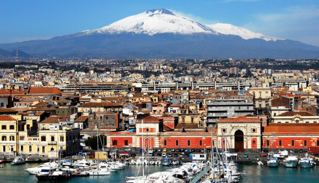 City break la Catania de la doar 325 euro/pers. Zbor low cost din Bucuresti!