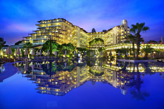 Sejur in Antalya: 775 euro cazare 7 nopti cu Ultra All inclusive+ transport avion+ toate taxele 