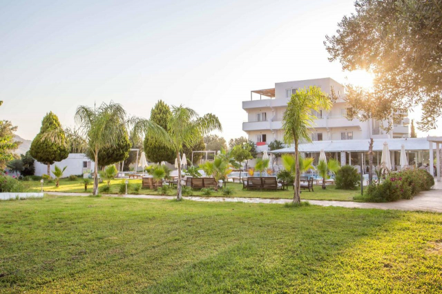 Sejur in Rhodos: 535 euro cazare 7 nopti cu All inclusive+ transport avion+ toate taxele