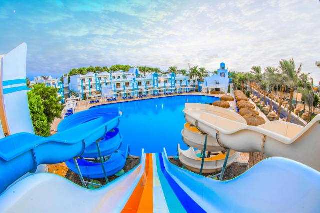 Sejur in Hurghada: 335 euro cazare 8 nopti cu All inclusive+ transport avion+ toate taxele 