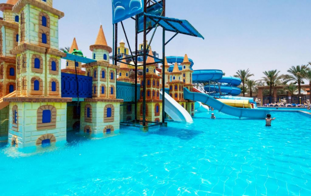 Sejur in Hurghada: 335 euro cazare 8 nopti cu All inclusive+ transport avion+ toate taxele 